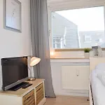 Apartamento App Seebrise In Mit Balkon Am Inkl Parkplatz Westerland