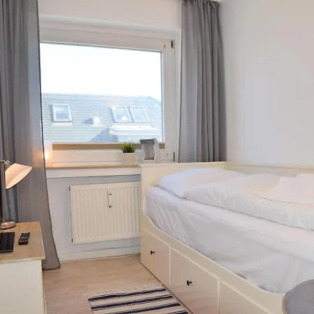 Apartamento App Seebrise In Mit Balkon Am Inkl Parkplatz Westerland